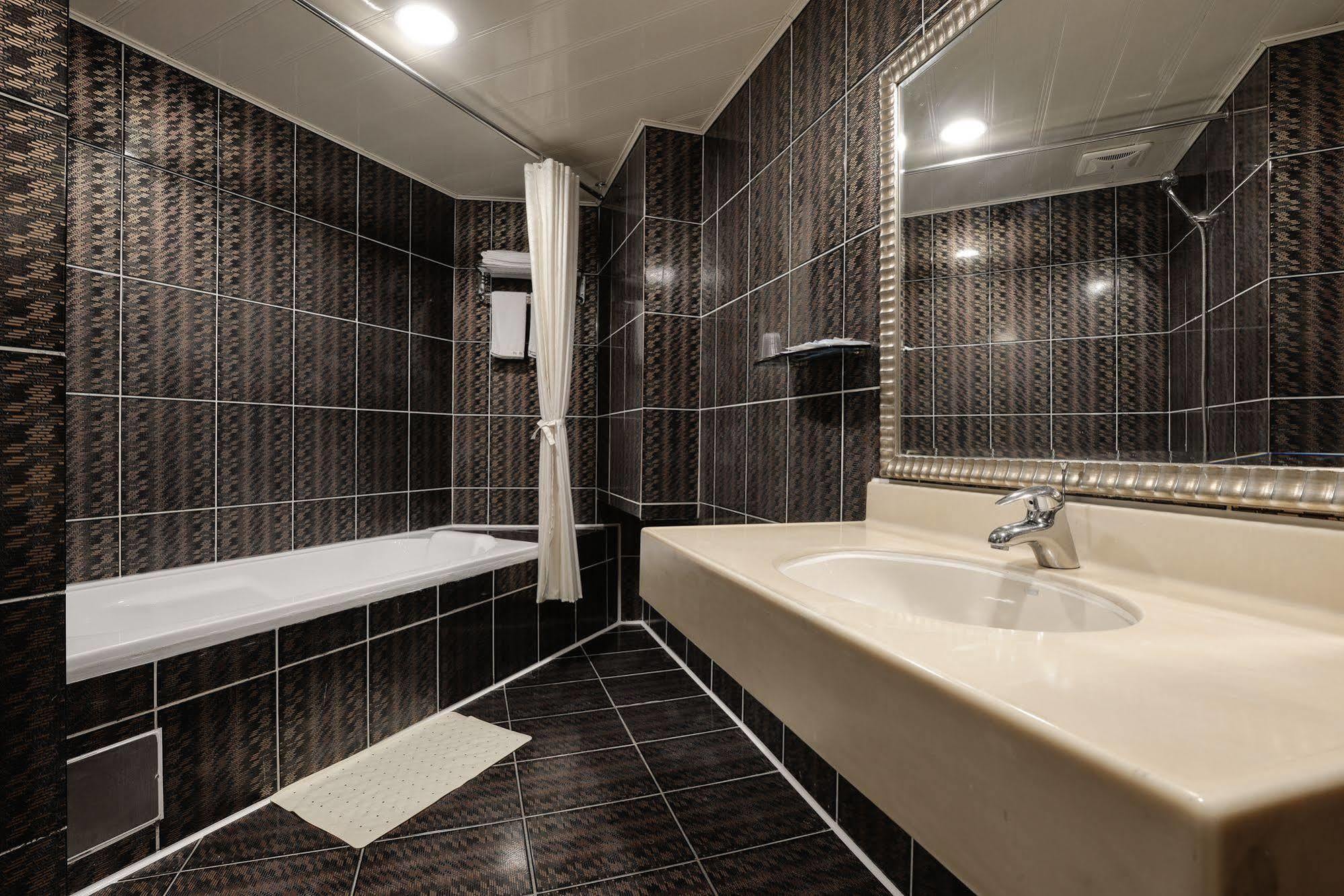 Kaja Hotel Cao Hùng Ngoại thất bức ảnh